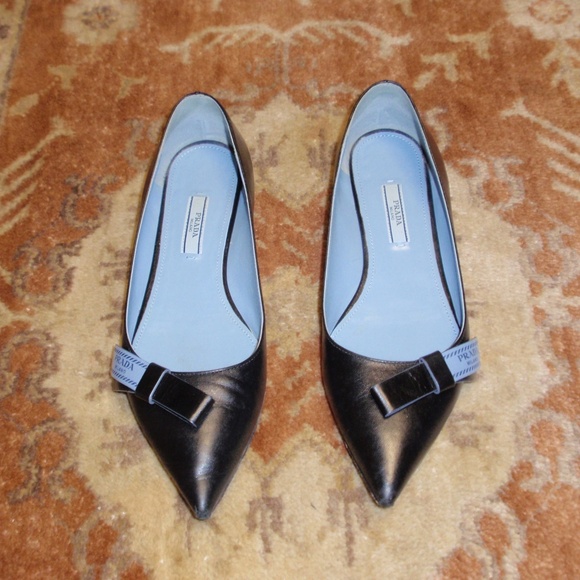 Prada Black Leather Pointed Toe Ballet with Bow Size 37.5 - Picture 2 of 8